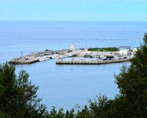 Arisaig Lighthouse and Marina (2)